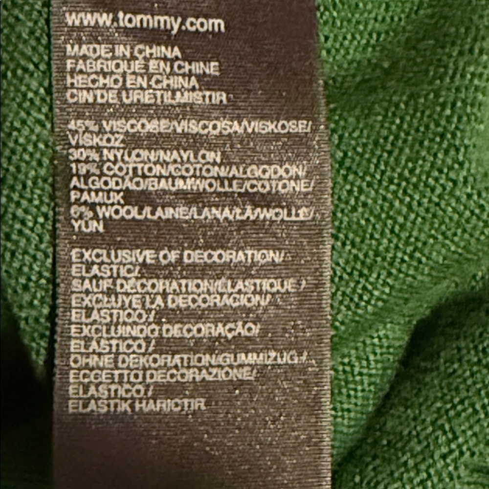 Tommy Hilfiger Green Camera Graphic Crewneck Sweater Large - Picture 8 of 8